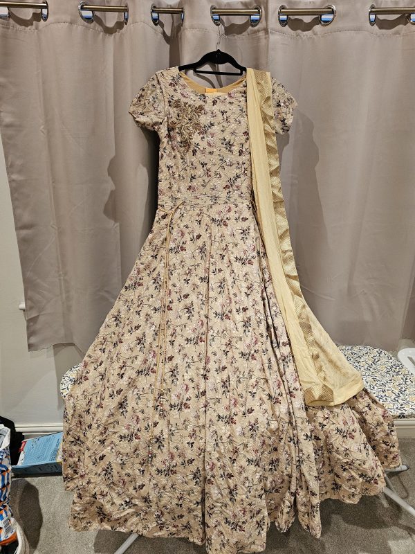 Pale Yellow Anarkali Suit with Floral Print and Dupatta Size 8/10