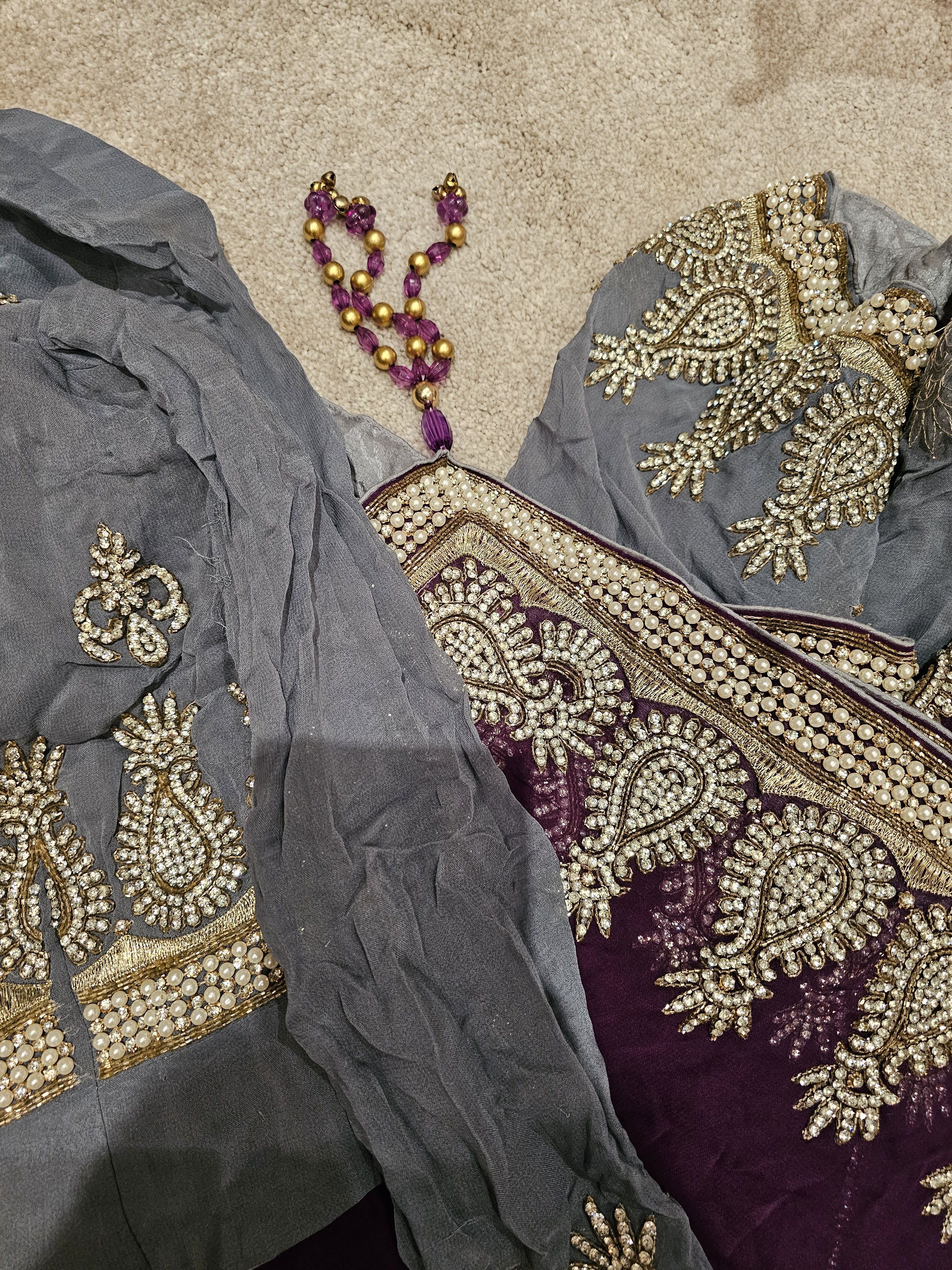 Purple & Grey Heavy Stitched Saree Size 8/10 - Image 2