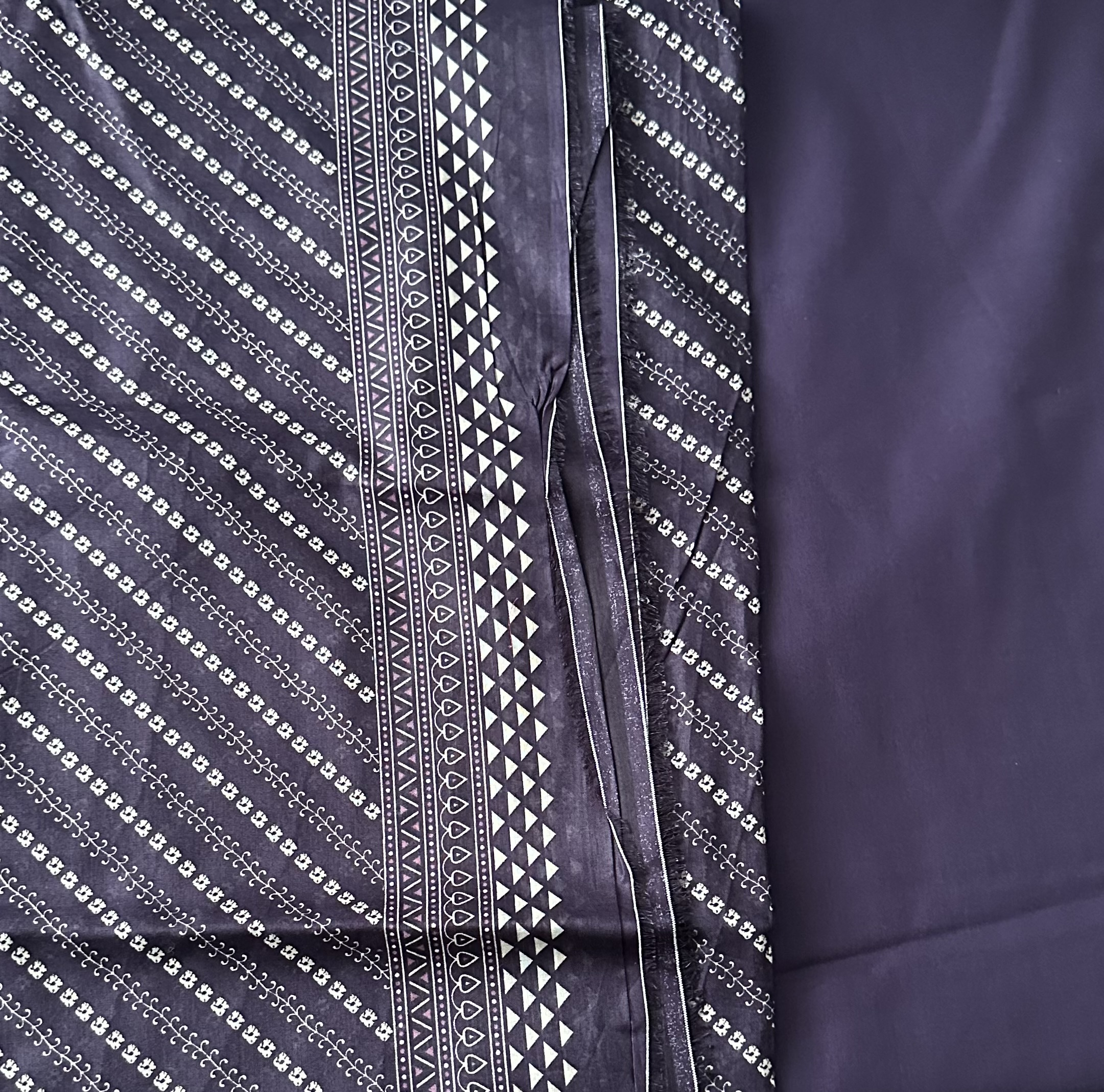 Dark purple Printed Shalwar Kameez Fabric - Image 6