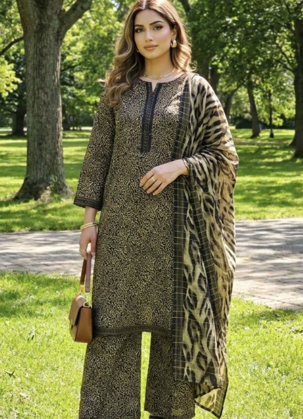 Women's 3-piece printed suit with leopard print dupatta
