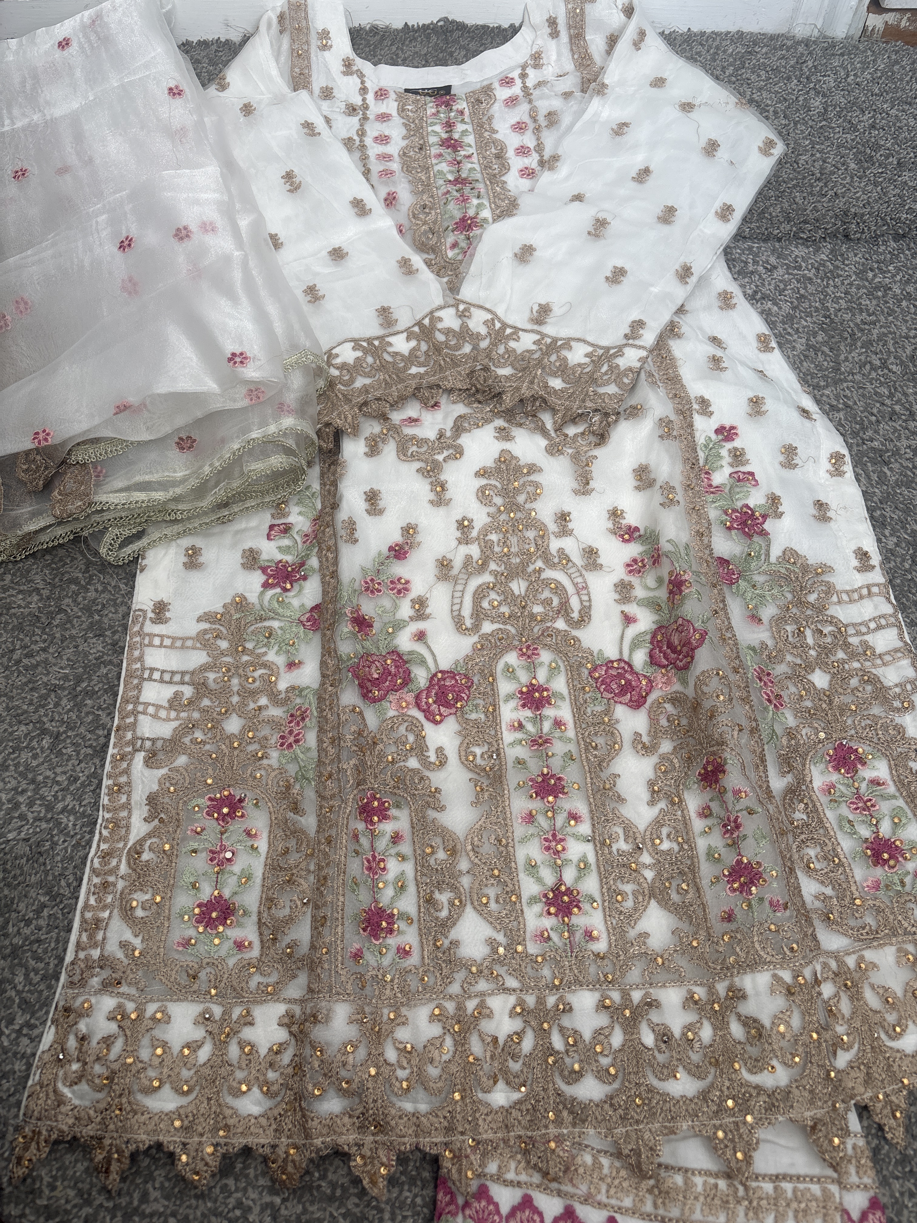 White Anarkali Suit with Pink Floral Embroidery and Gold Embellishments