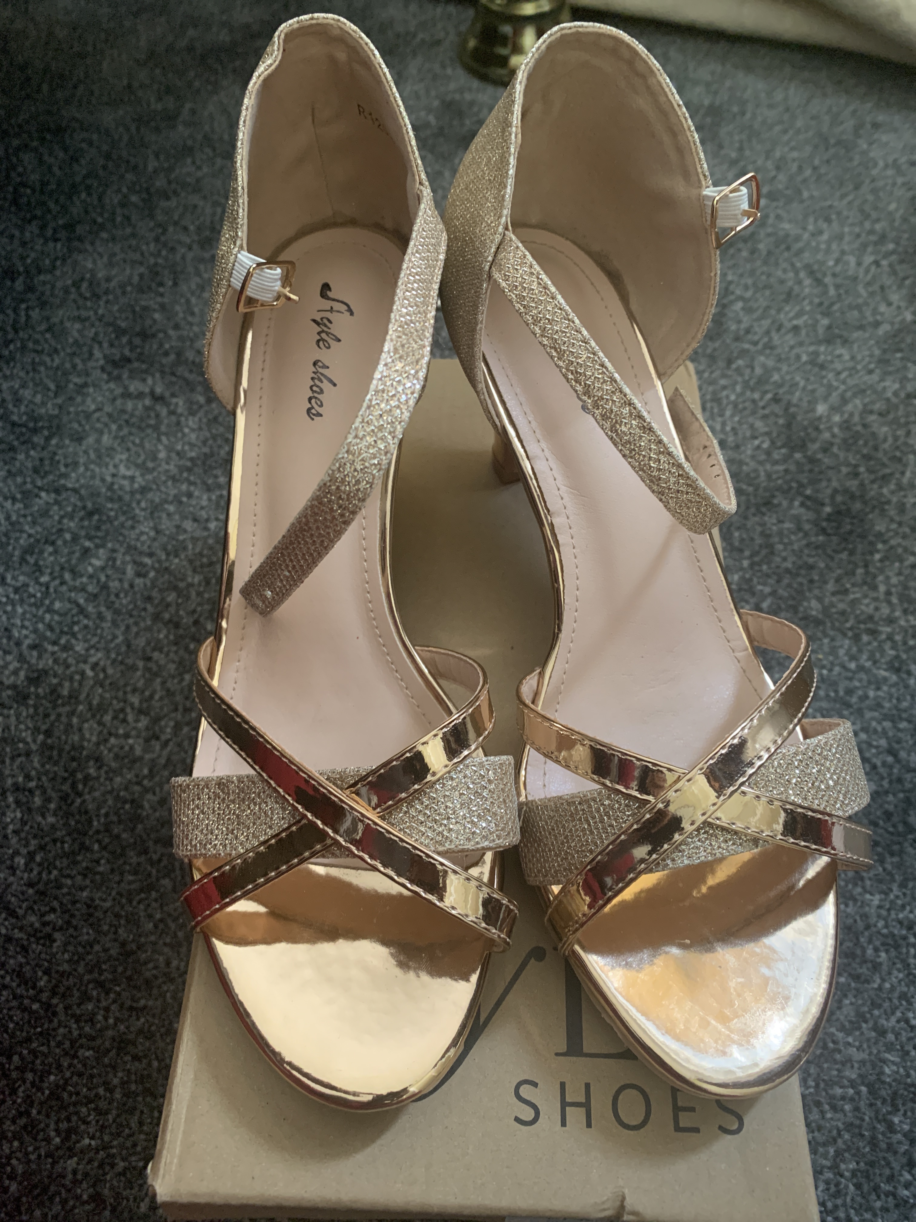 Women's Gold Glitter Kitten Heels - Image 4