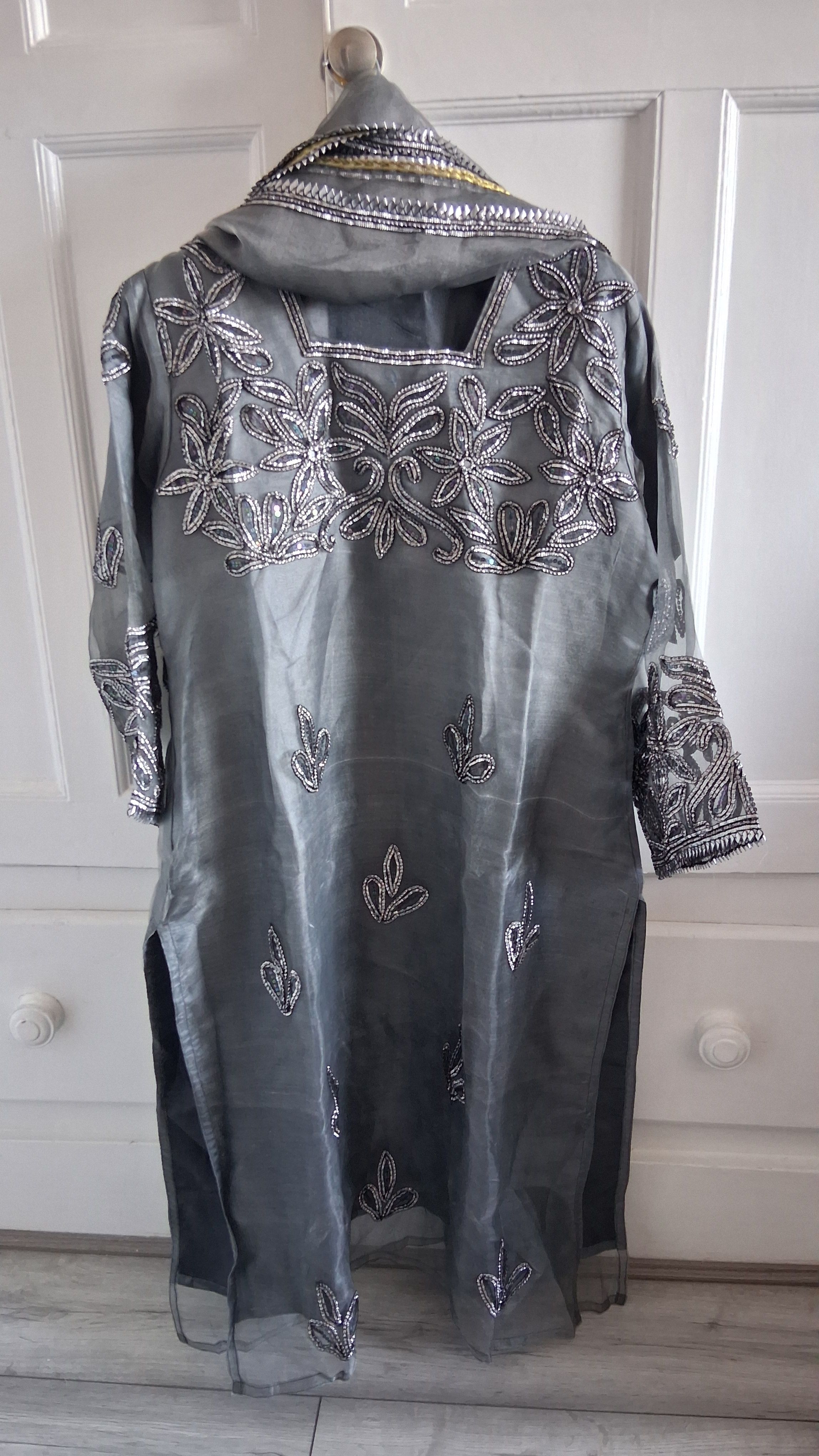 Brand New Sheer Grey 3 piece Shalwar Kameez suit- XL - Image 2