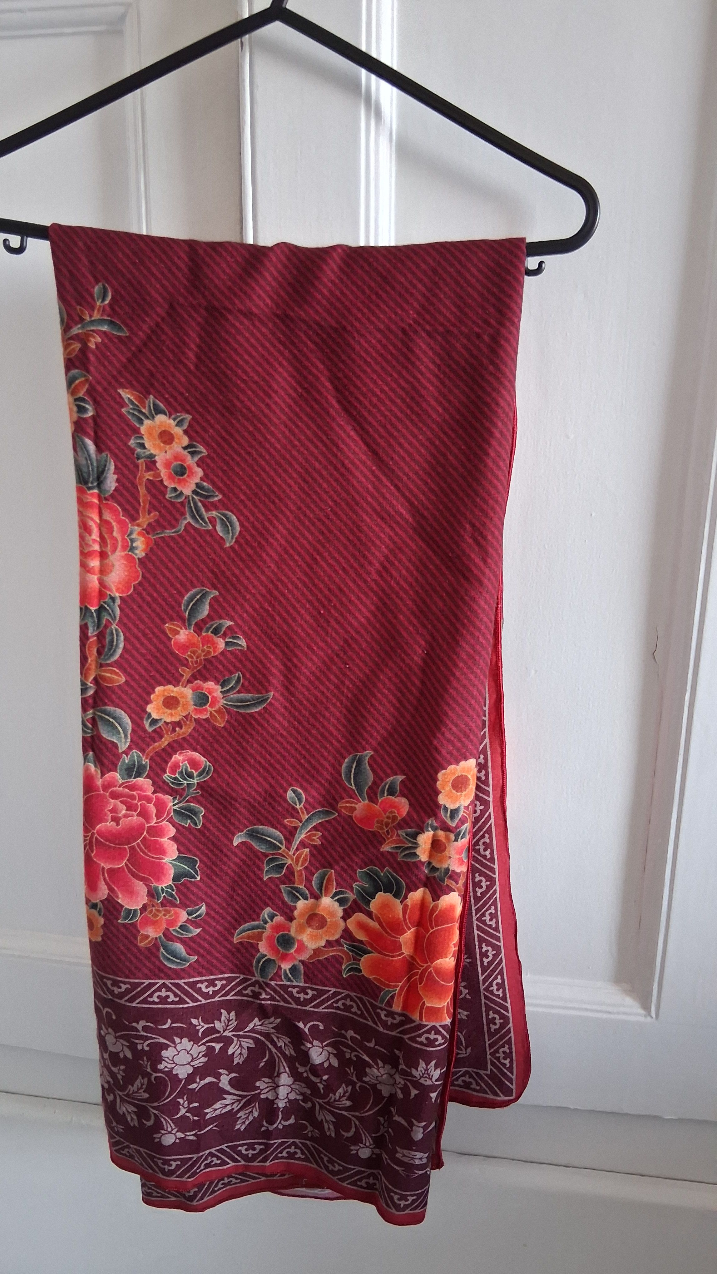 Brand New Oatmeal & Crimson Floral Embroidered 3-Piece Shalwar Kameez Suit XL - Image 3