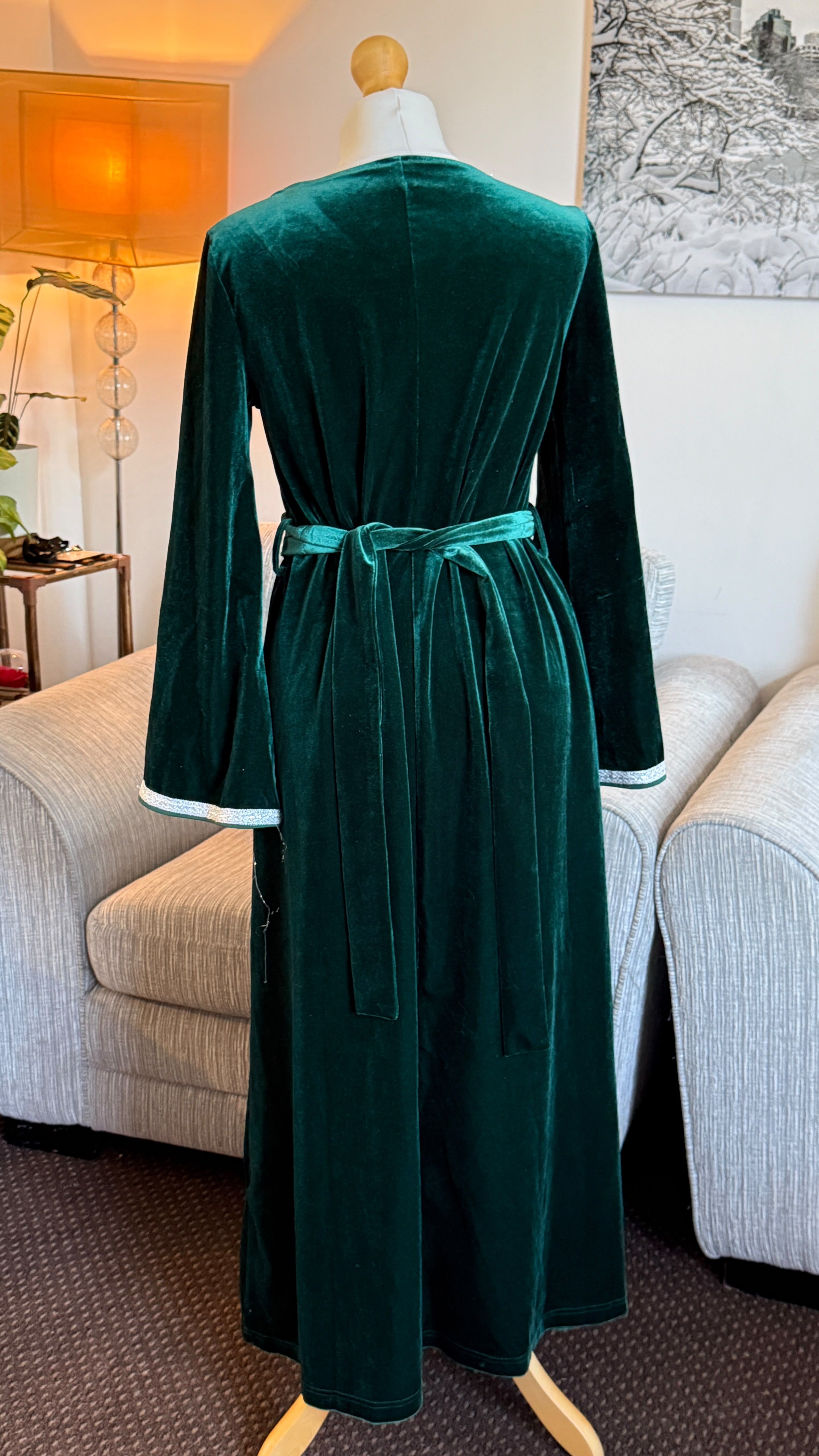 Emerald Green Velvet Kaftan with Silver Vine Embroidery - Image 3