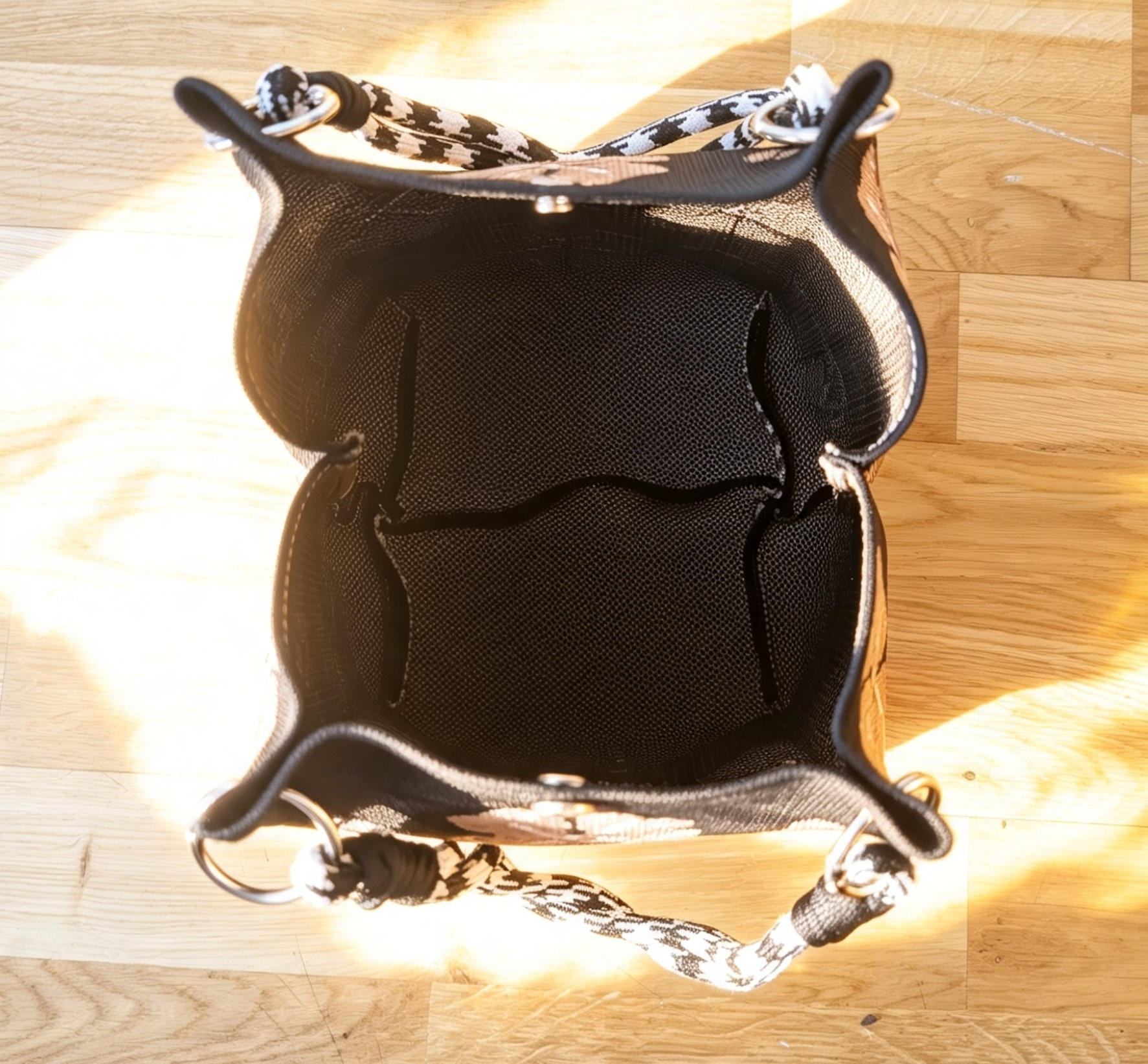 New Black Brown Flower Knit Bucket Bag - Image 3