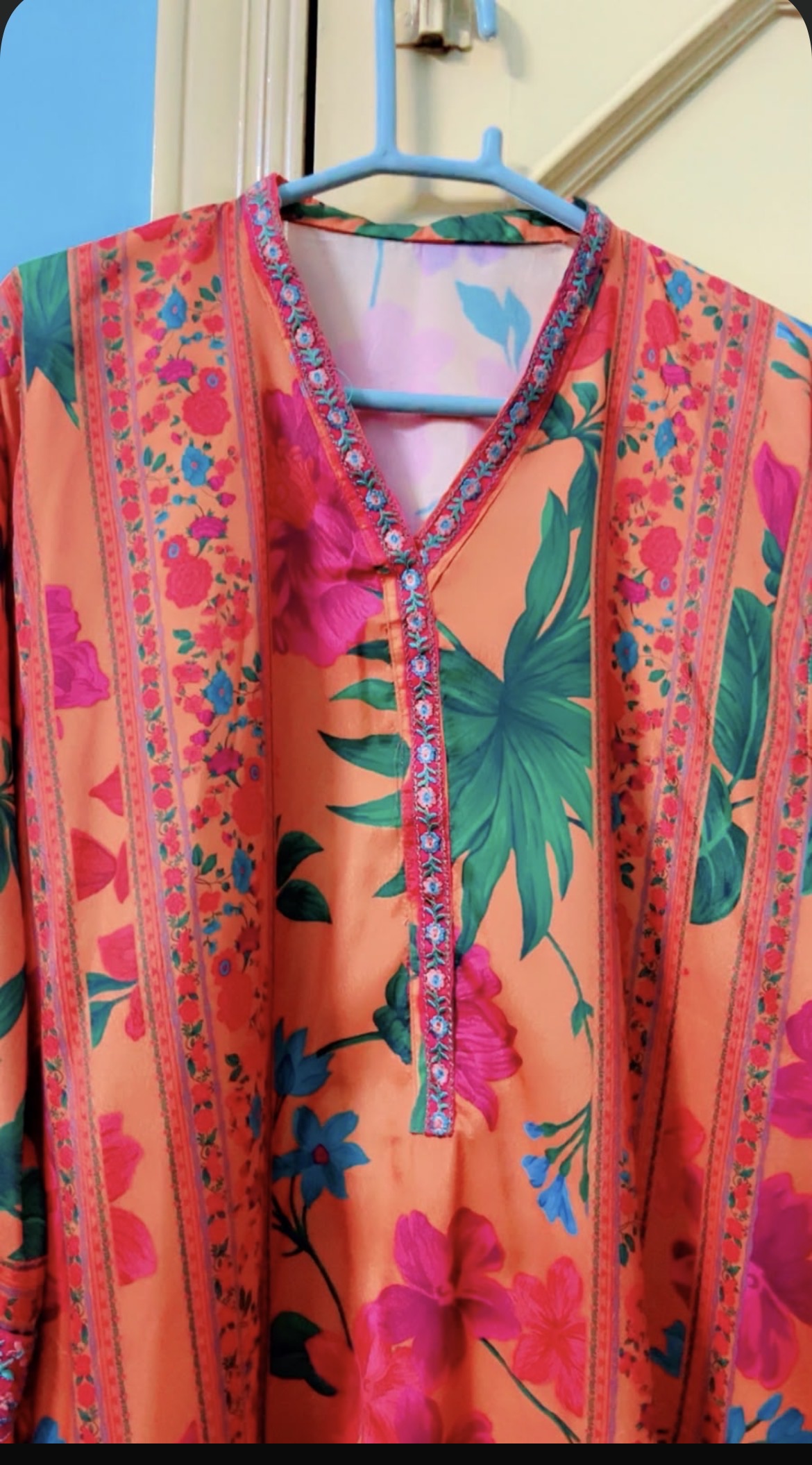 Orange Floral Print silk Suit - Image 4