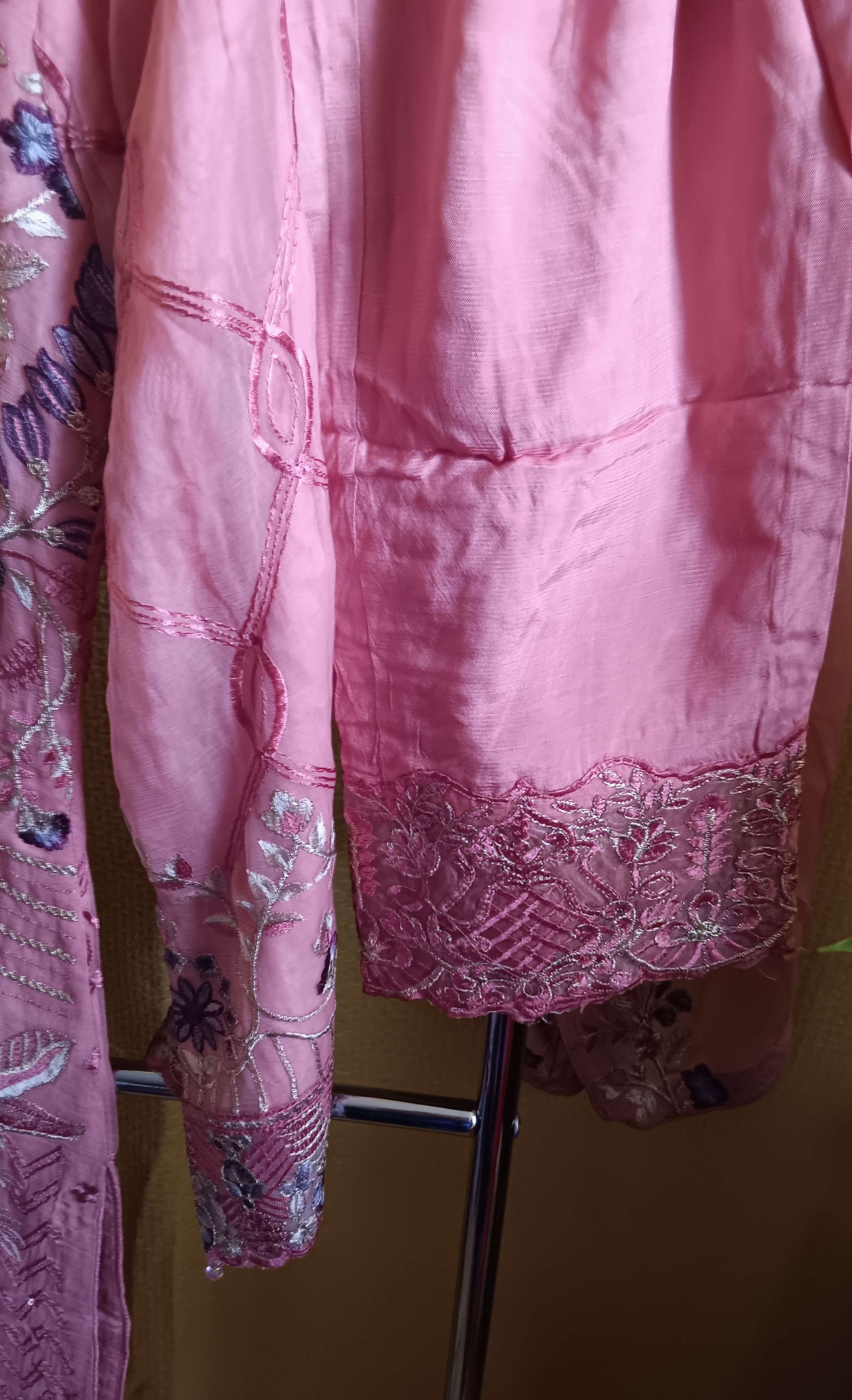 Ramsha Chevron Vol 09 Dusty Pink Embroidered Chiffon 3 Piece Suit - Size S - Image 10