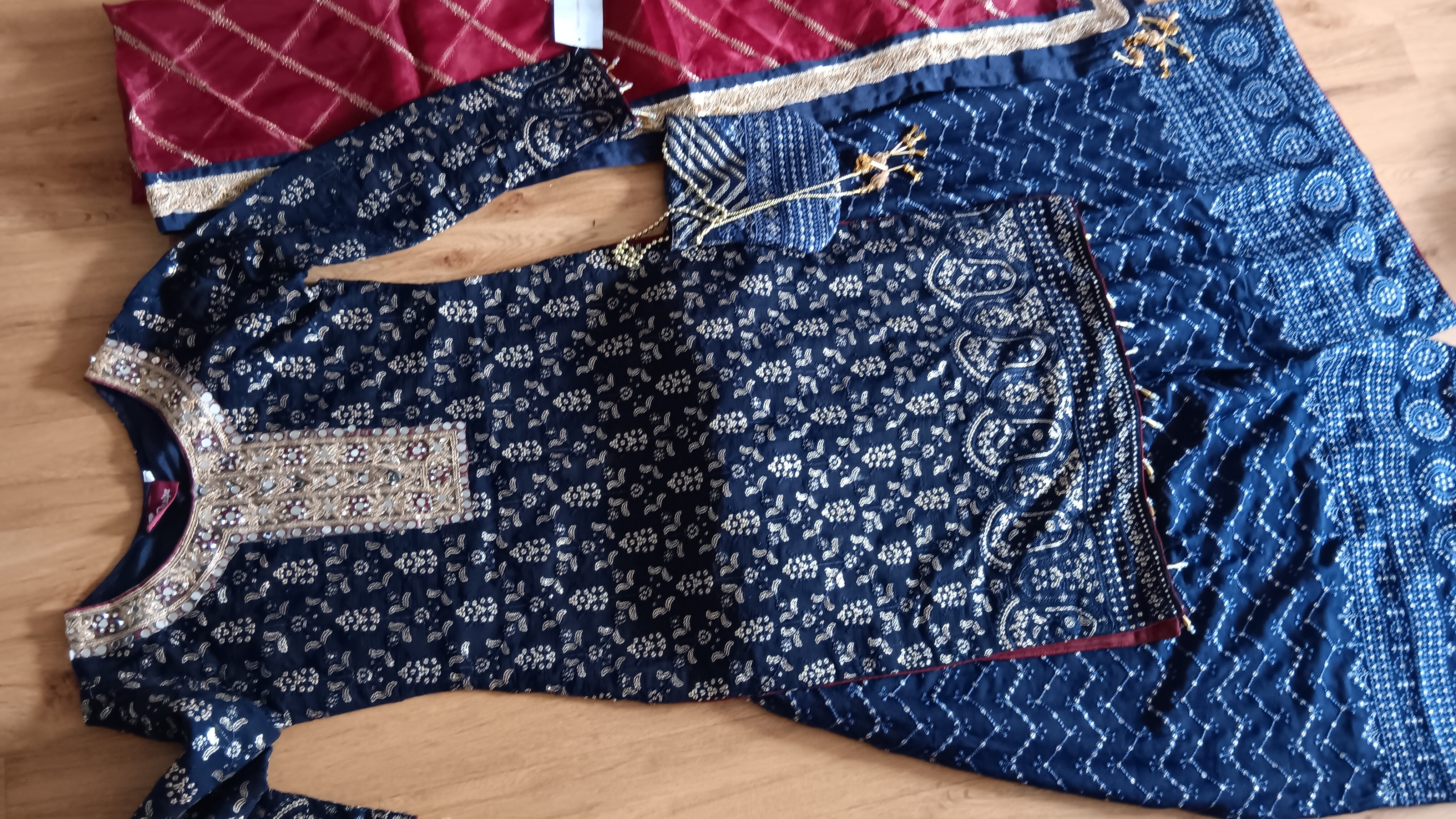 Navy Blue Printed Shalwar Kameez Suit with Red organza Dupatta - Image 9