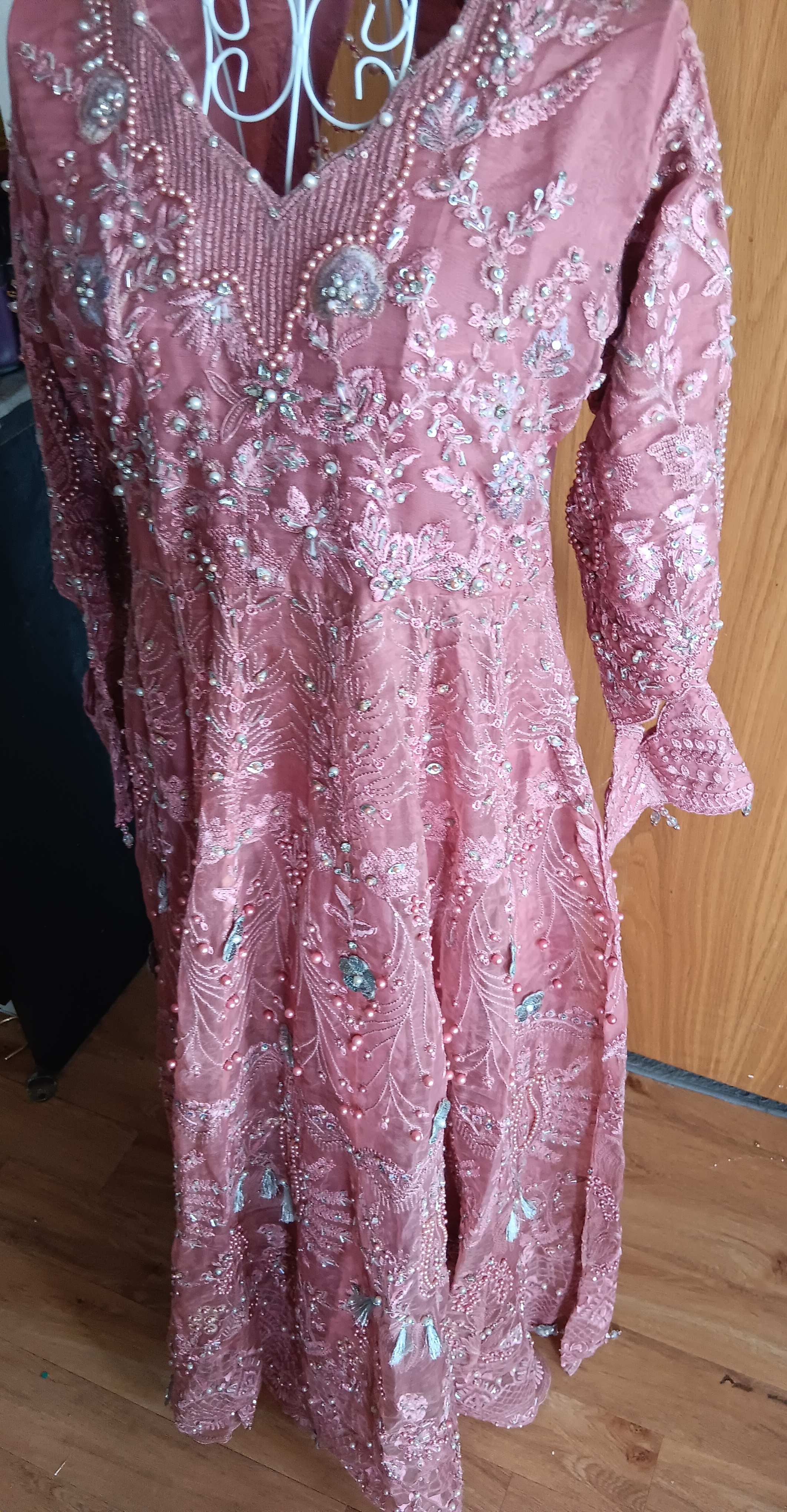 Heavy Heavily Embellished Dusky Pink Organza Anarkali Gown / Maxi Dress (Size M) - Image 5