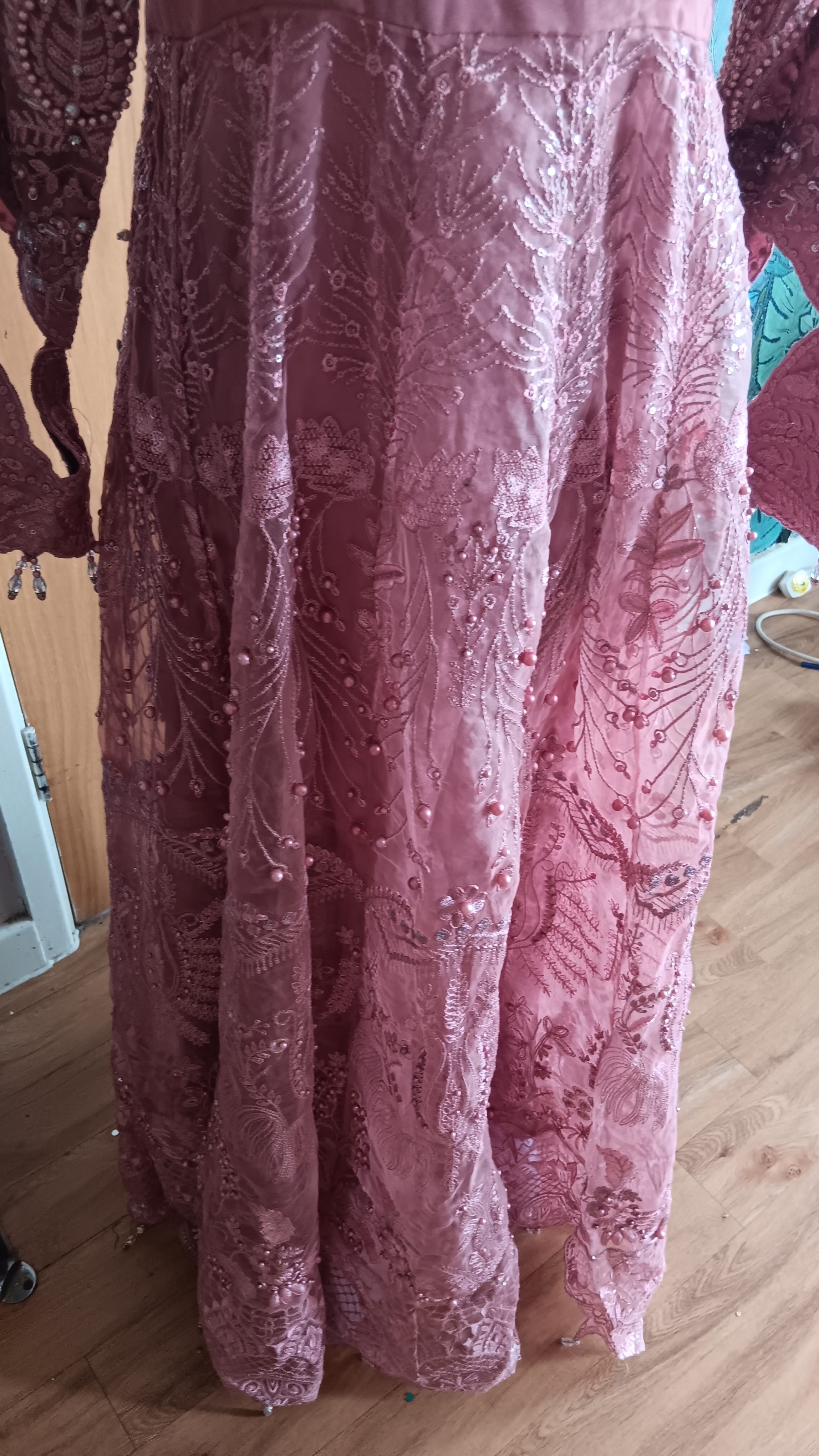 Heavy Heavily Embellished Dusky Pink Organza Anarkali Gown / Maxi Dress (Size M) - Image 7