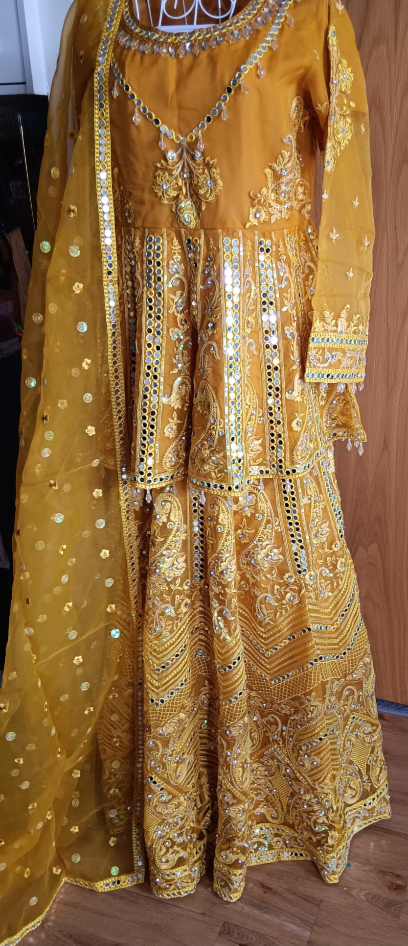Karma Collection Mustard Yellow Heavy Mirror Work Lehenga Choli Dupatta Set Brand New - Image 7