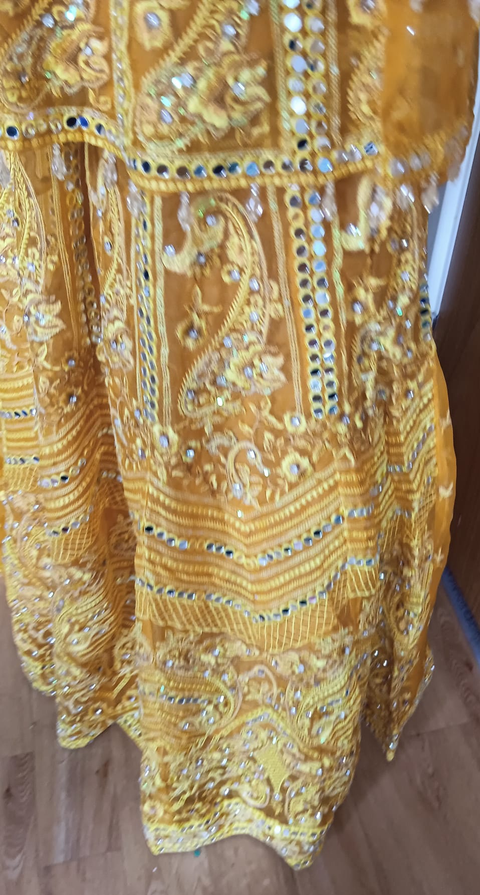 Karma Collection Mustard Yellow Heavy Mirror Work Lehenga Choli Dupatta Set Brand New - Image 9