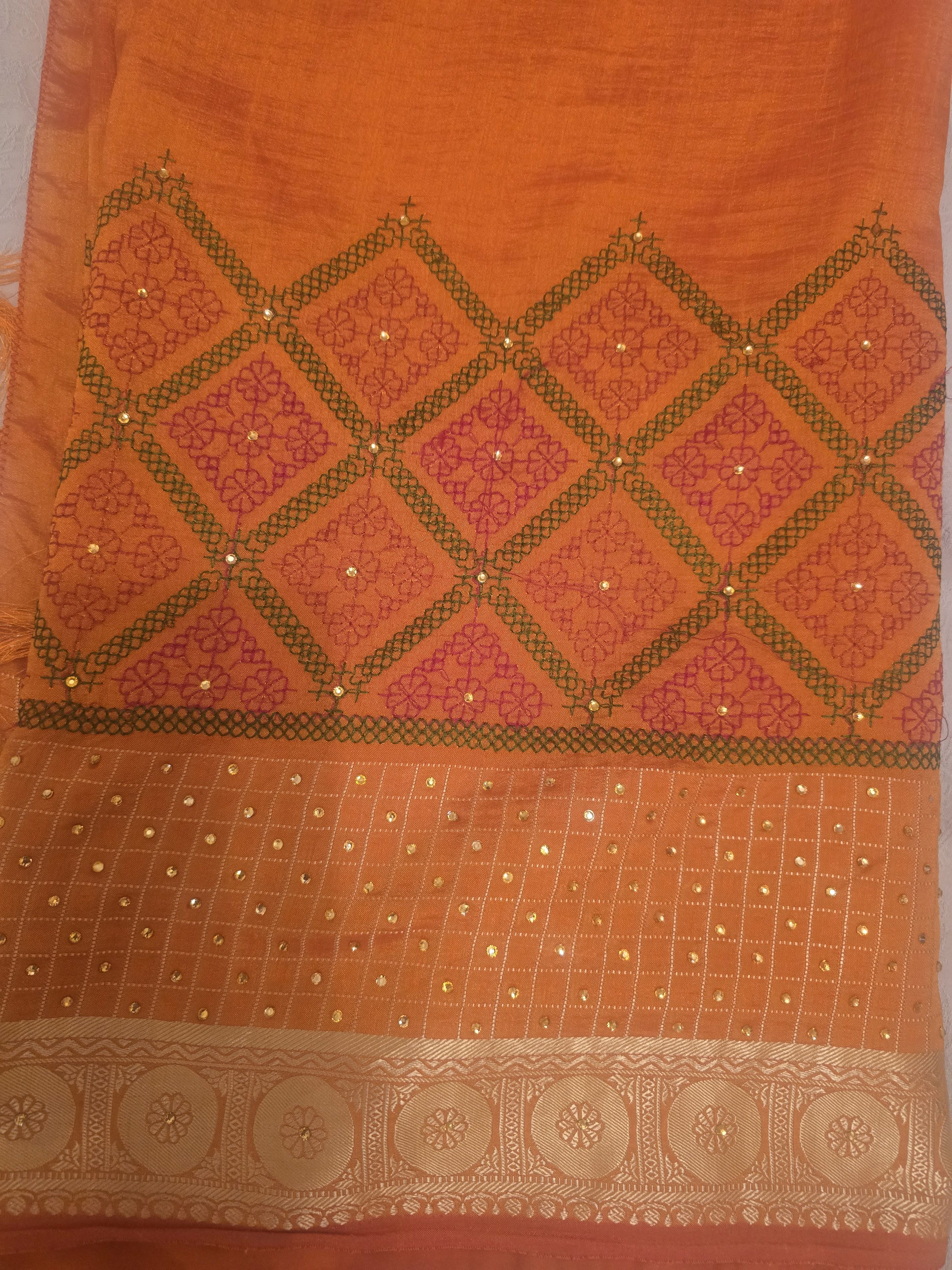 Beautiful vibrant orange saree with an elegant traditional look - Image 3