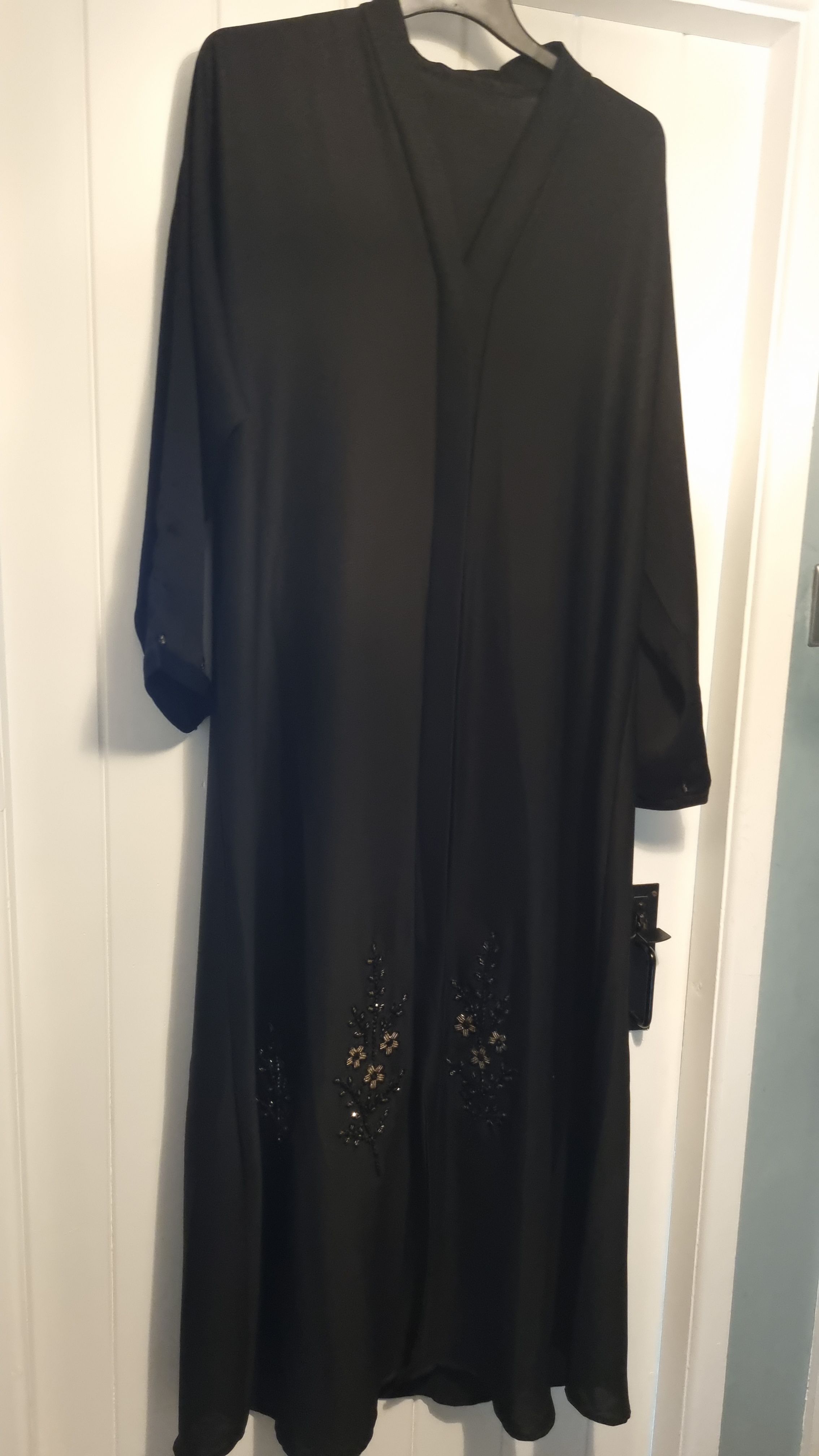 Black Abaya with Floral Cutwork Hem - Image 3