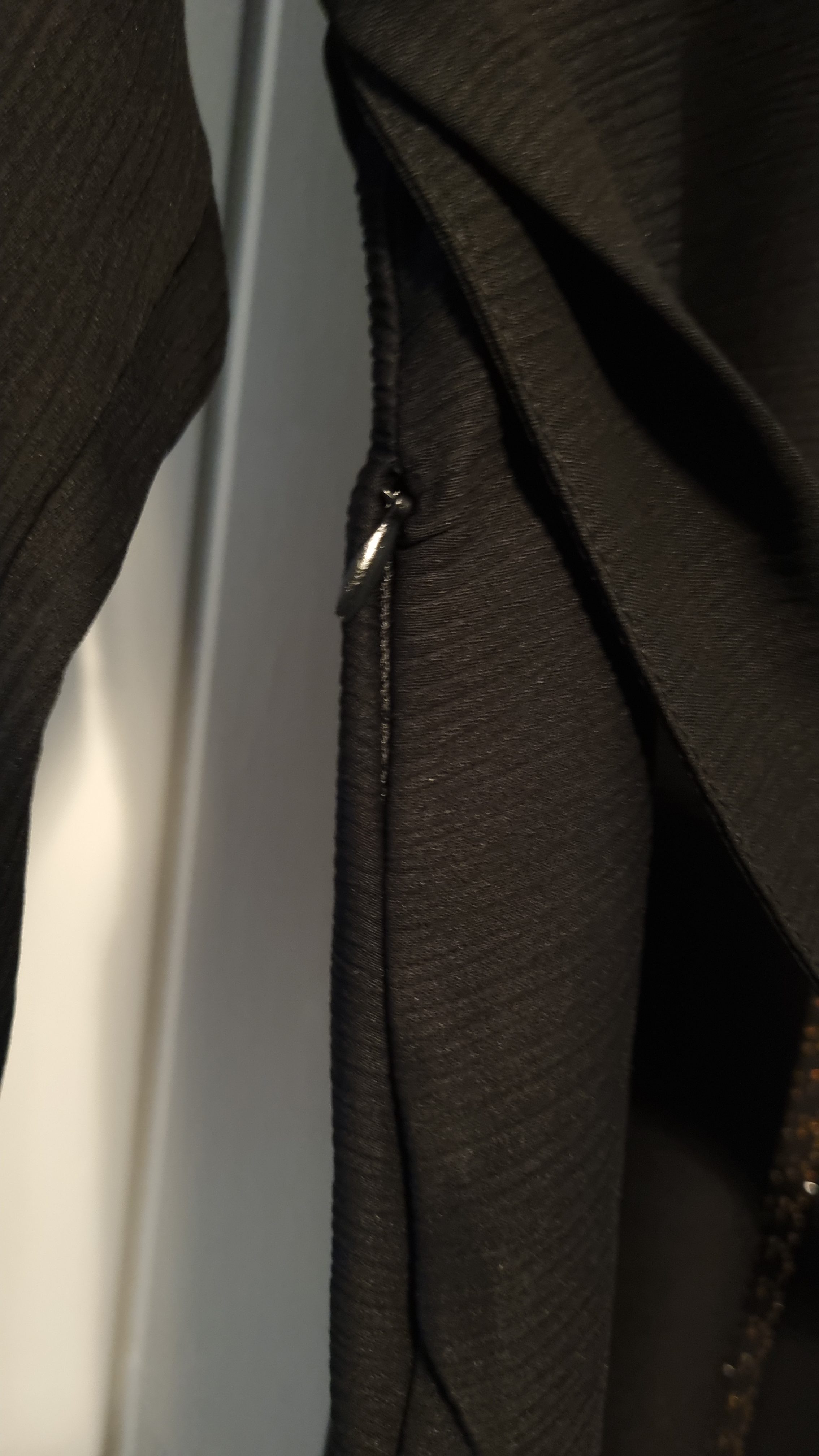 Black Abaya with Gold Leaf Embellishment - Image 2