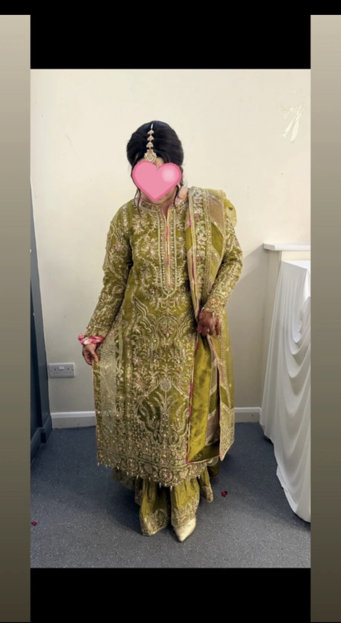 Kanwal malik Olive green, gold and pink 4 piece suit - Image 2