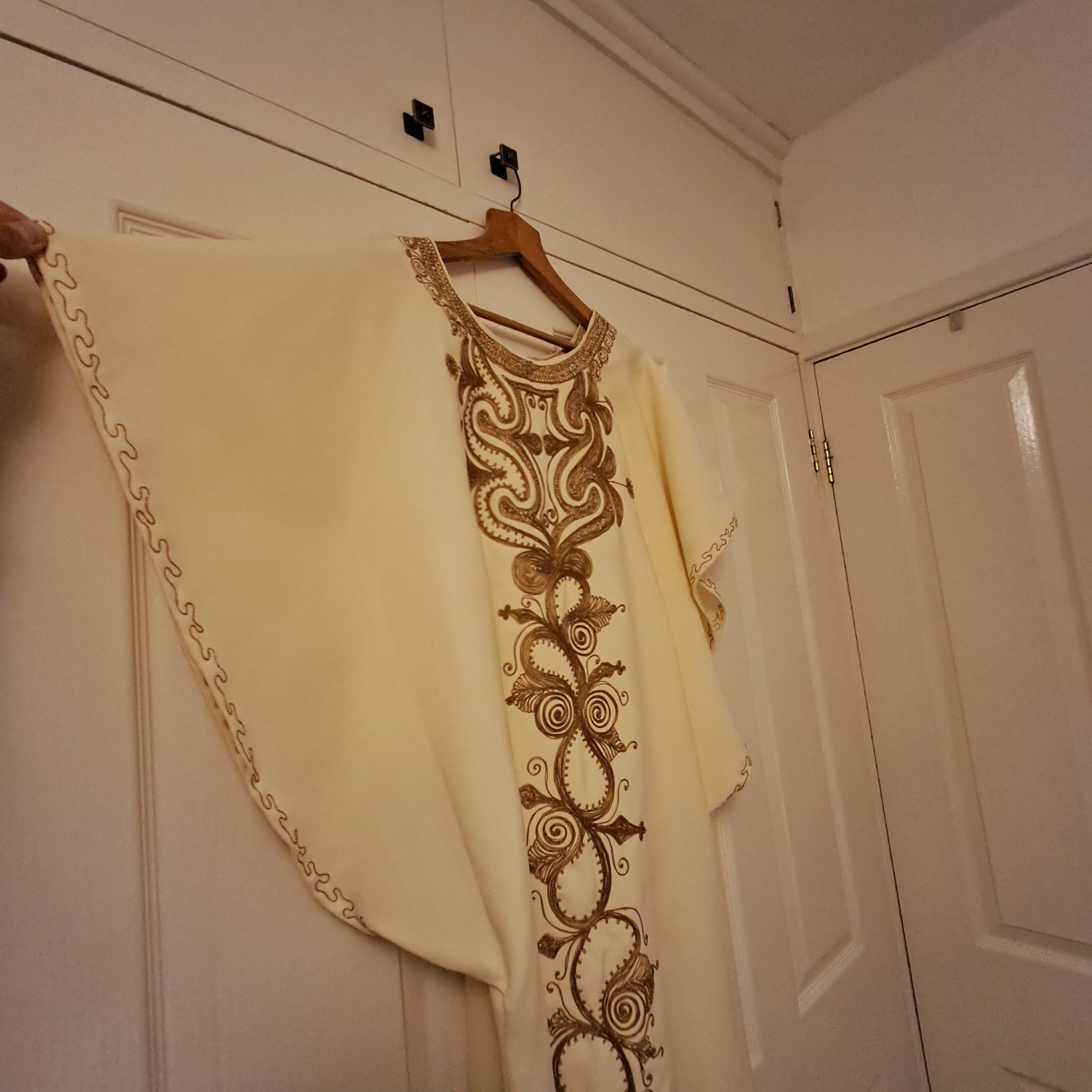 Cream Kaftan with Gold Embroidery - Image 6