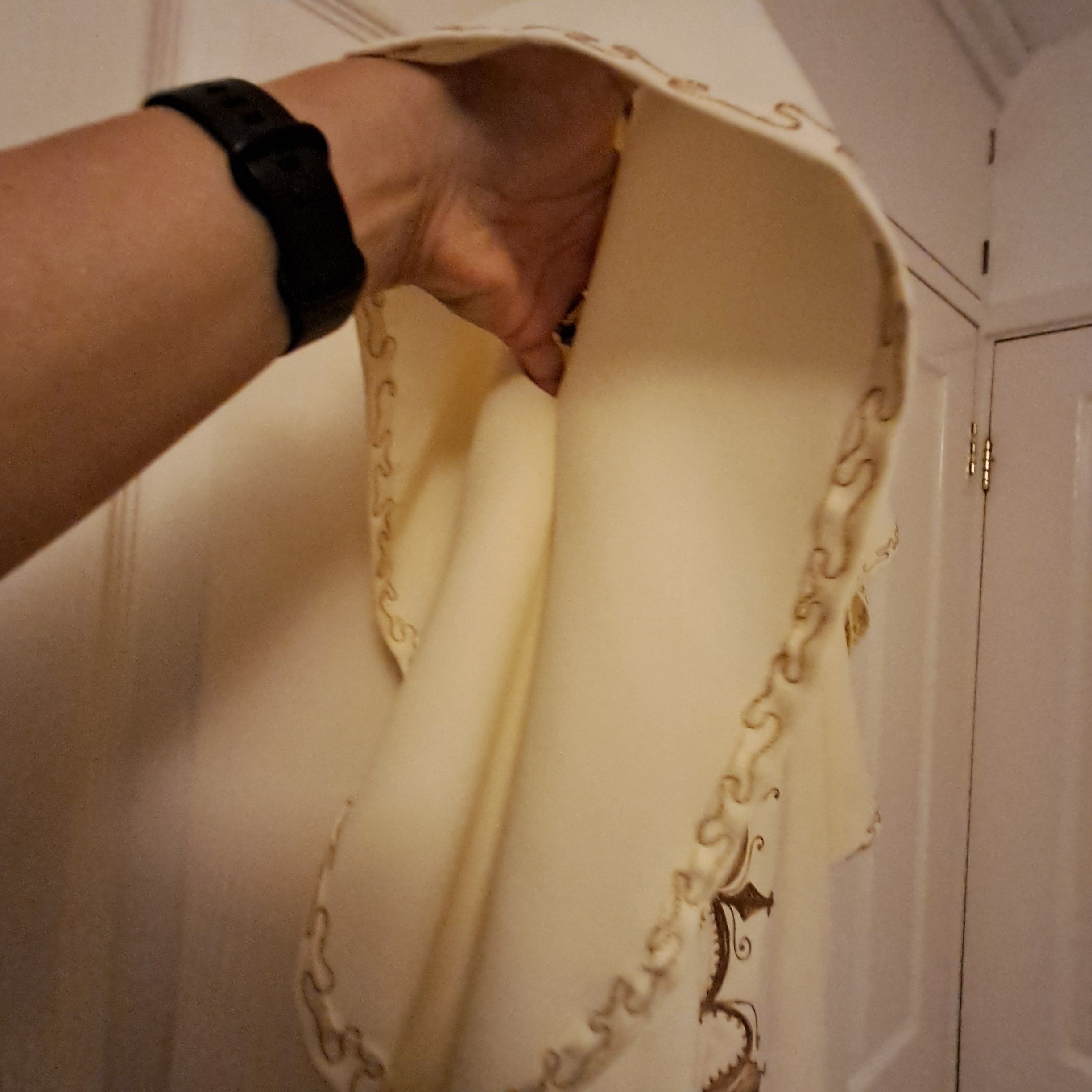 Cream Kaftan with Gold Embroidery - Image 5