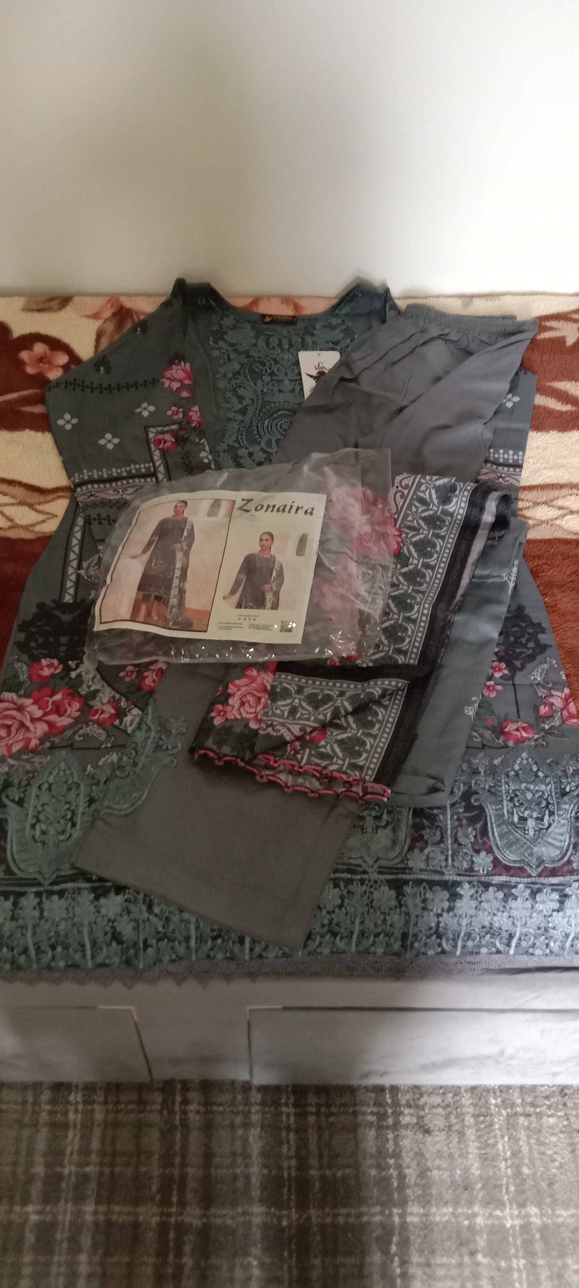 Grey Printed Shalwar Kameez Suit with Pink Floral Motifs - Image 2