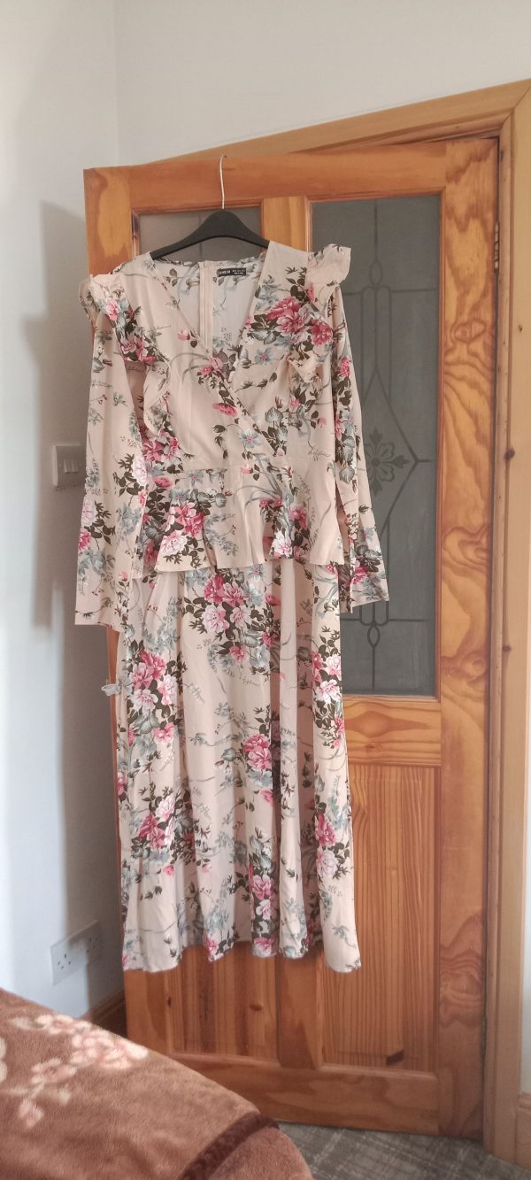 Women's Floral Print Maxi Dress with Ruffle Detail