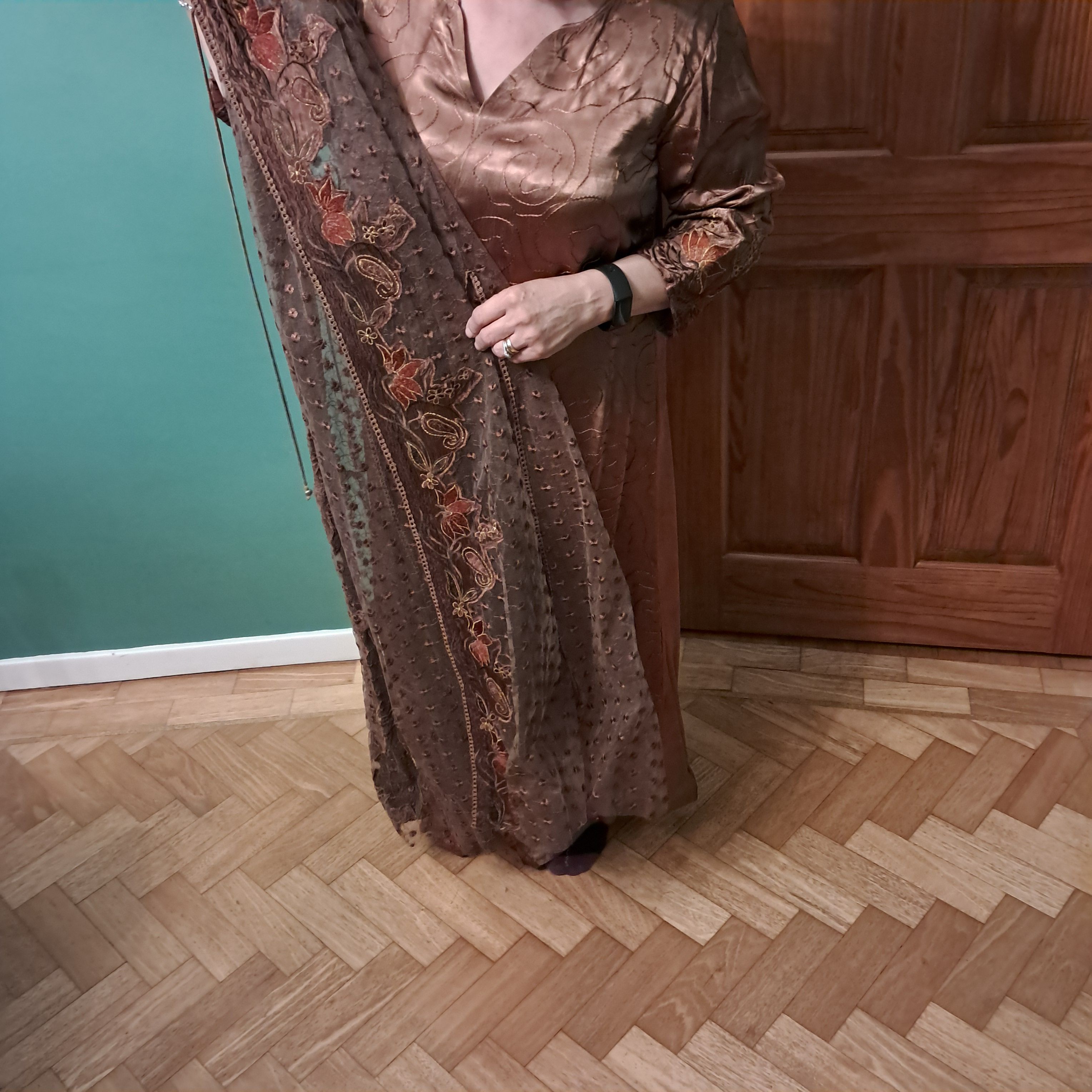 Brown Embroidered sleeveless overgown with Floral and Leaf Motifs and long abbaya - Image 6