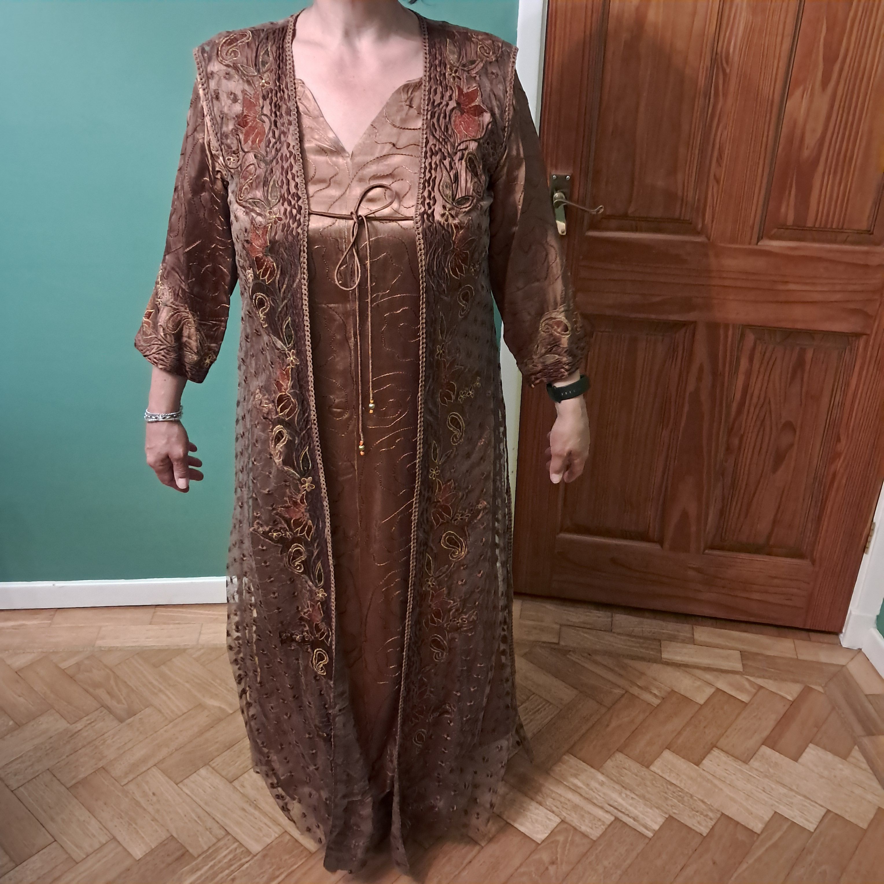 Brown Embroidered sleeveless overgown with Floral and Leaf Motifs and long abbaya - Image 2