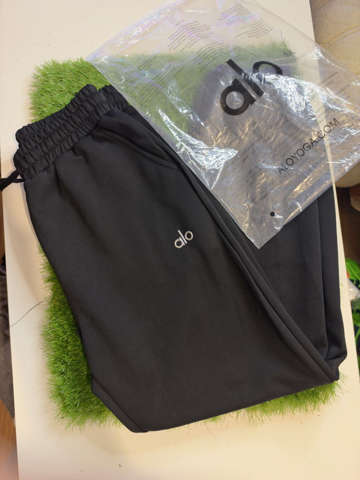 Alo Yoga Quarter Zip Long Sleeve Top - Image 4