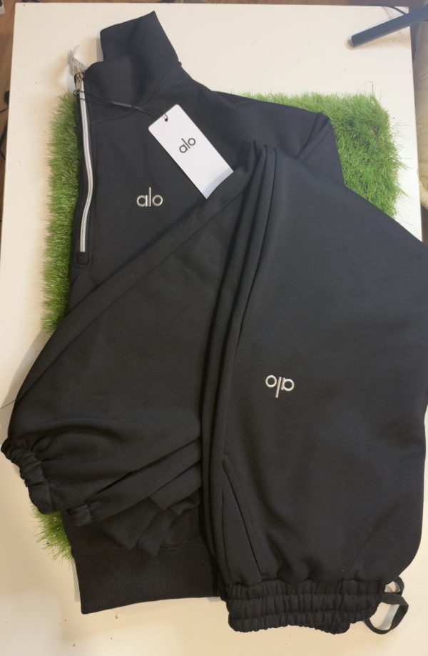 Alo Yoga Quarter Zip Long Sleeve Top