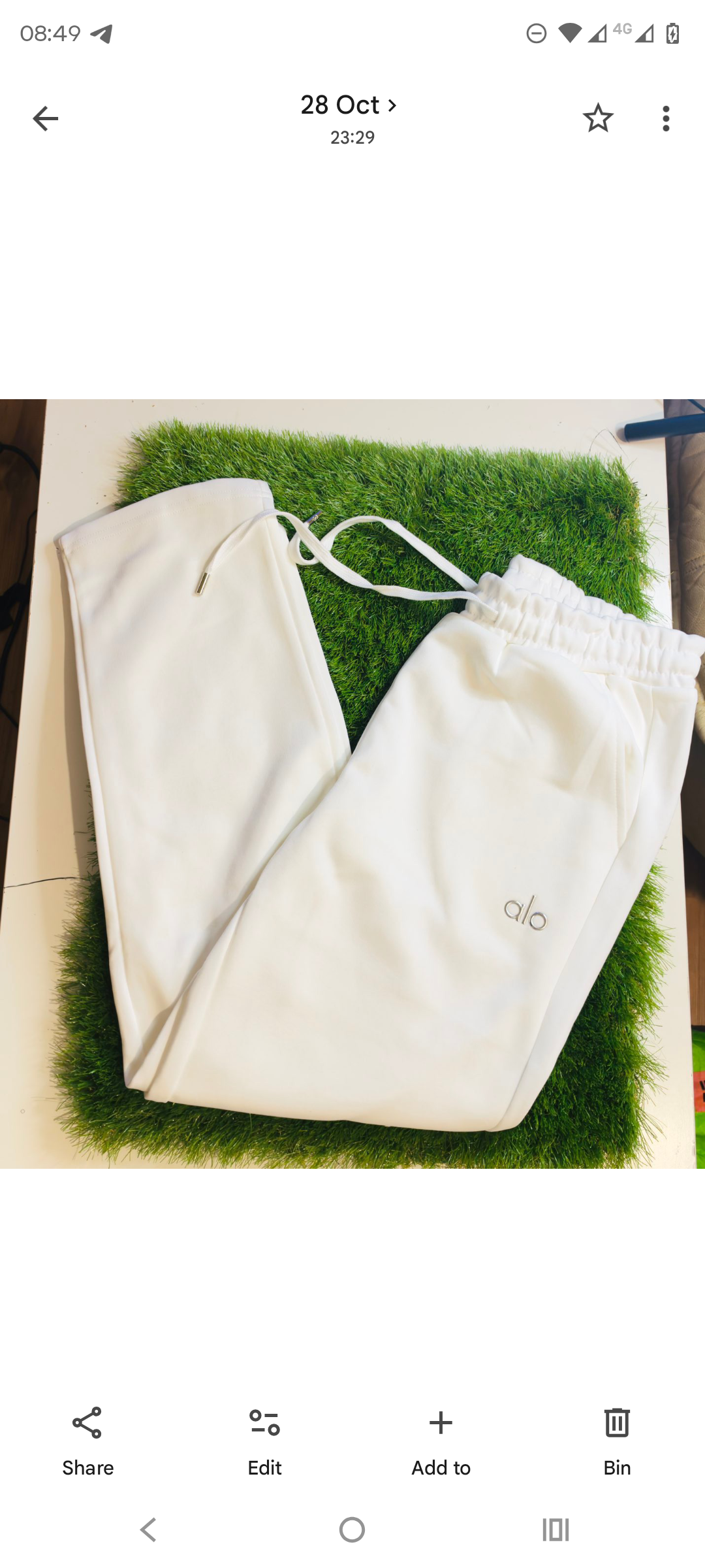 Alo Yoga White jumper set - Image 2