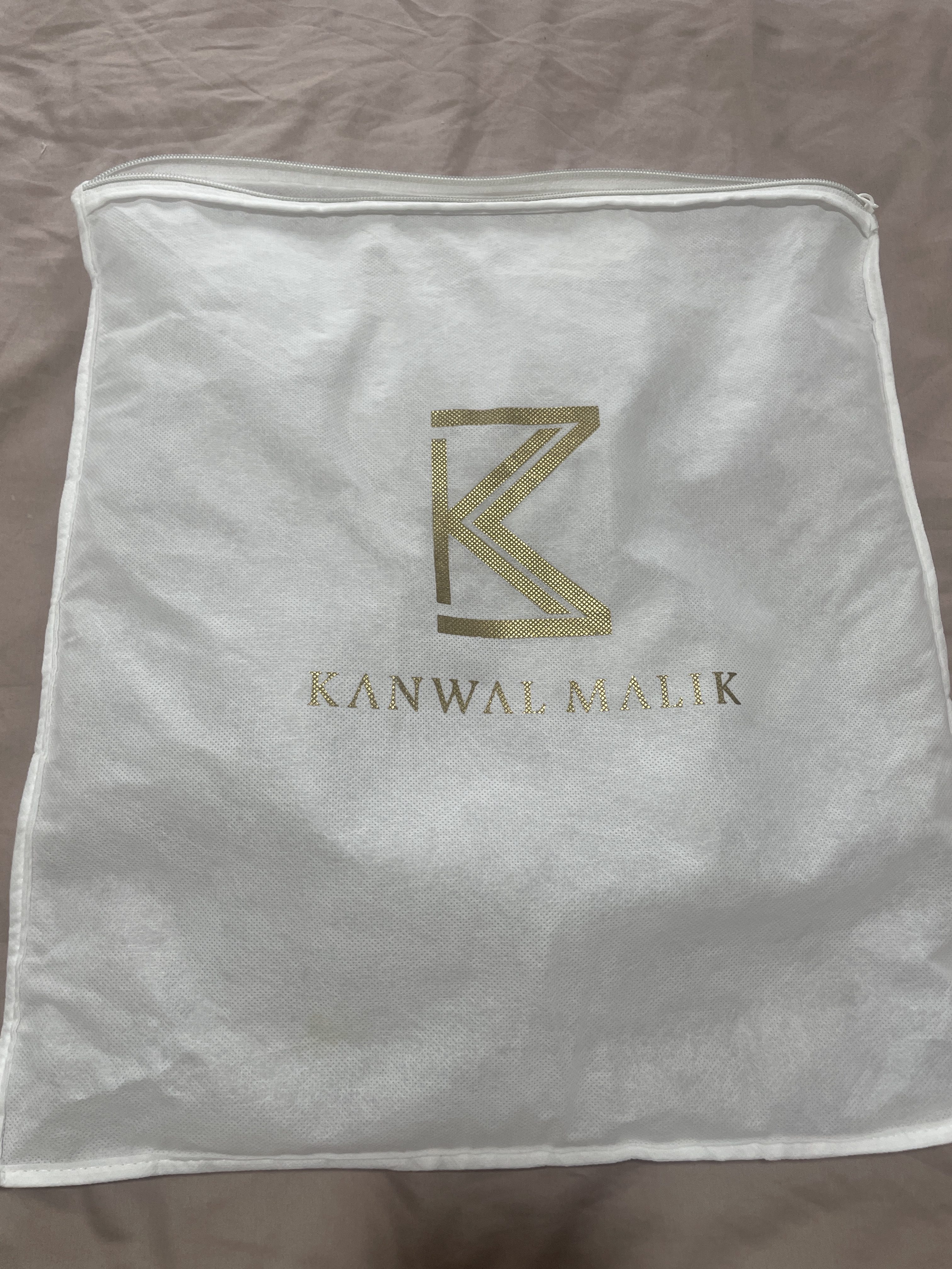 Kanwal malik Olive green, gold and pink 4 piece suit - Image 4
