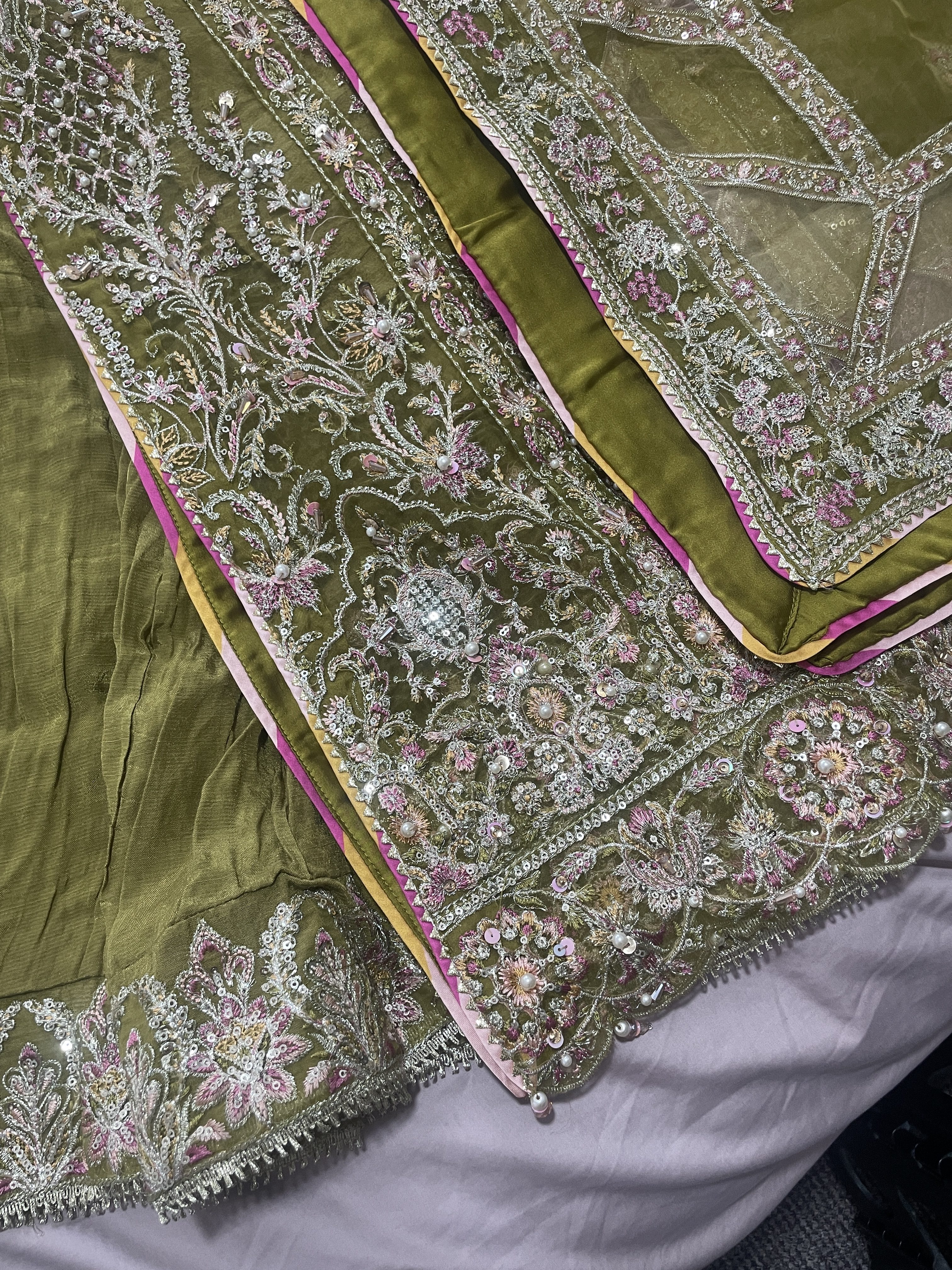 Kanwal malik Olive green, gold and pink 4 piece suit - Image 9